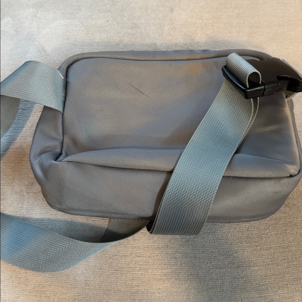 Puppington 3-in-1 Crossbody Bag & Dog Treat Pouch for Pet Training - Picture 5 of 7